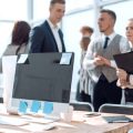 Autocratic vs. Participative Leadership: Finding the Right Balance for High Performance