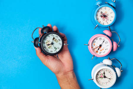 Navigating Time Zones: Scheduling and Collaboration in Distributed Teams