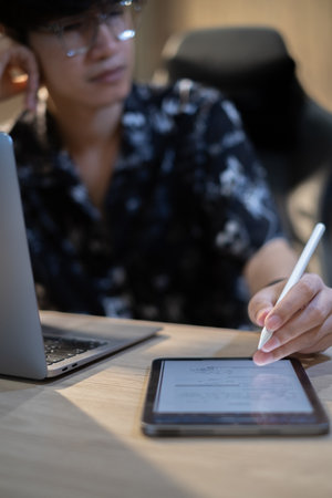 Overcoming LinkedIn Job Search Challenges: Dealing with Ghosting, Rejection, and Competition