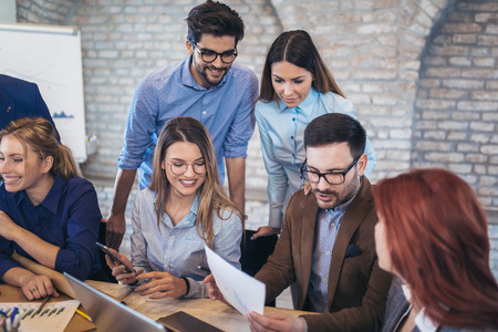 Virtual Communication Best Practices: Excelling in Remote and Hybrid Team Environments